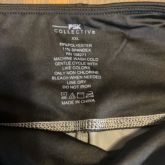 WOMEN’S BUNDLE of 2 PR SHORTS. PLUS SIZE SHORTS. XXL 2x new w tags  #7 - Picture 5 of 5